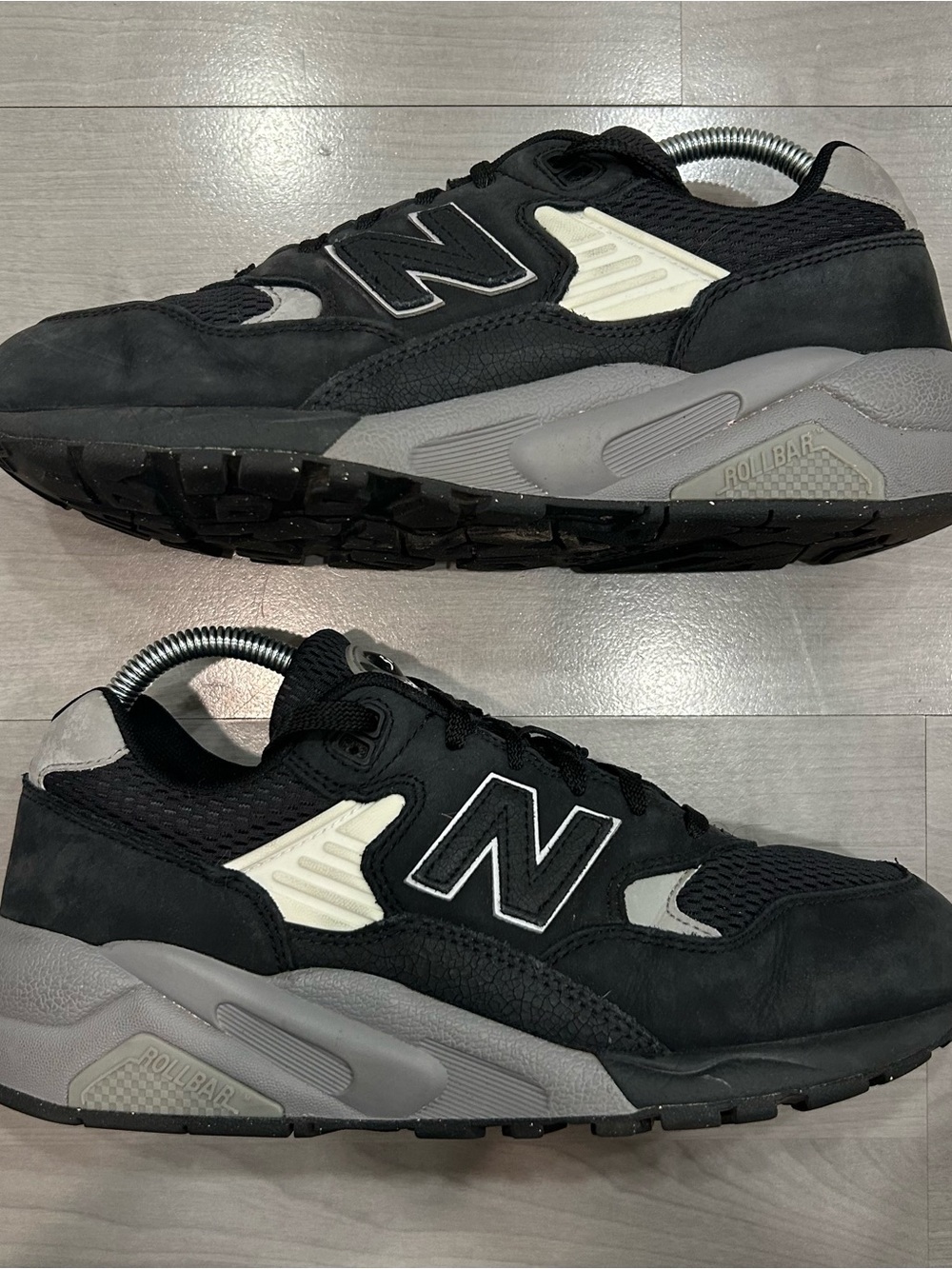 New Balance 580 Shoes Men's Size 7.5 Black Shadow Grey Suede Sneakers MT580MDB